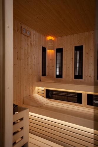 Sauna, HVT Comfort Apartments in Mezokovesd