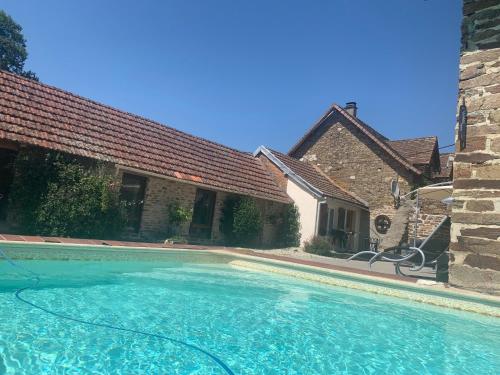 La Petite Ecurie - Accommodation - Saint-Yrieix-la-Perche