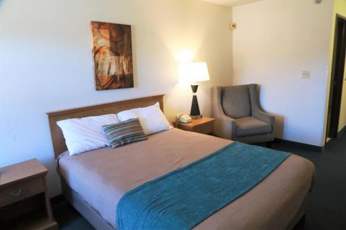Heritage Inn - image 14