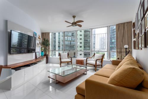 Pineapples LC703 - Apartamento 2 quartos na rua da praia na Barra da Tijuca