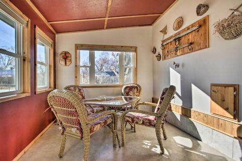 Cozy Choteau Home with Fire Pit, Grill, Yard!