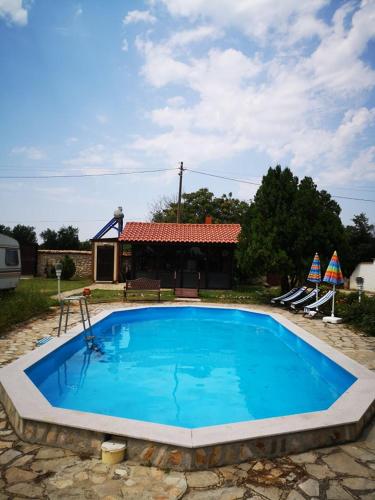 Peldbaseins, Camping Little Oasis in Krapets