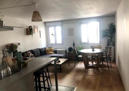 Bel appartement avec balcon à Toulouse. chambre d'hôte Toulouse Racecourse