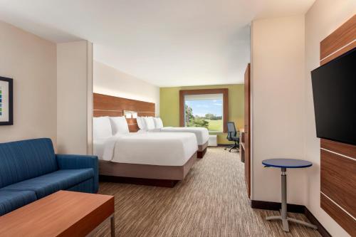 Holiday Inn Express & Suites Searcy, an IHG Hotel