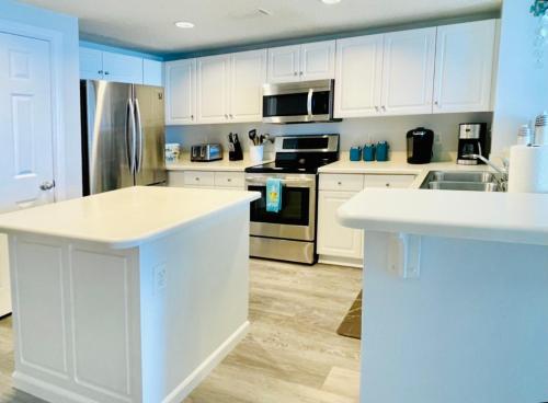 Majestic Gulf Front Condo - Updated - Gorgeous View!
