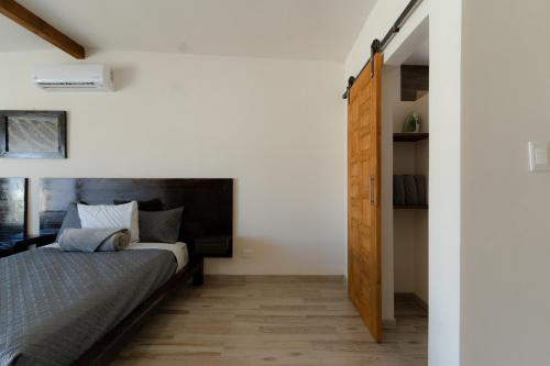 Collins Village Hotel Boutique – El Porvenir, VA