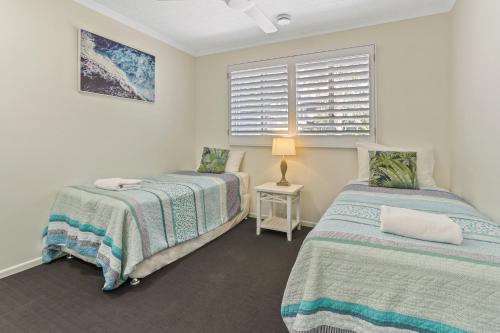 Seaside apartment minutes from Sunshine Beach - image 2