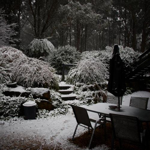 Tomah Retreat - Studio RELAX with fireplace in วินด์เซอร์