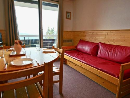 Appartement Chamrousse, 2 pièces, 6 personnes - FR-1-549-53