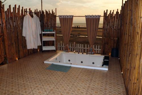 Spa, Buena Vida Beach Resort in Morjim