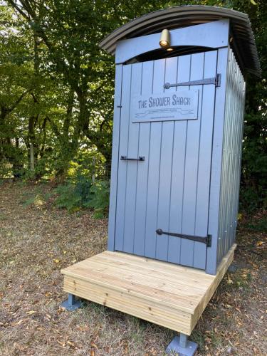 Shepherds hut in your own quiet and secluded field