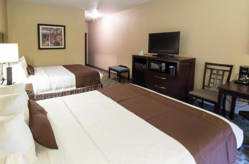 Best Western Plus Eastgate Inn & Suites