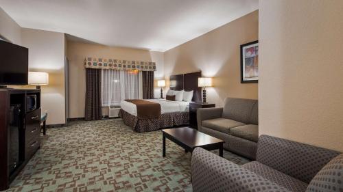 Best Western Plus Eastgate Inn & Suites