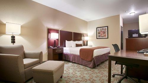 Best Western Plus Eastgate Inn & Suites