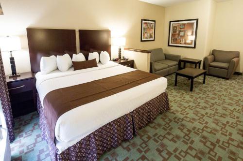 Best Western Plus Eastgate Inn & Suites