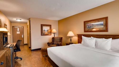 Best Western Plus Kelly Inn & Suites