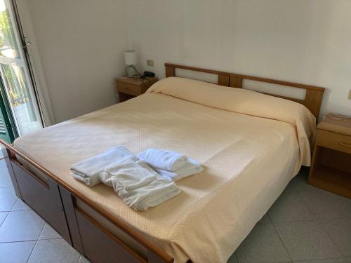 HOTEL ISA – Massa, WI