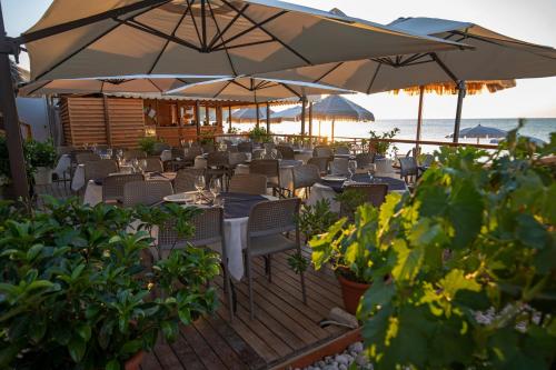 melograno Holiday Home with Swimming Pool and Private Beach