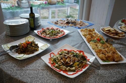 melograno Holiday Home with Swimming Pool and Private Beach