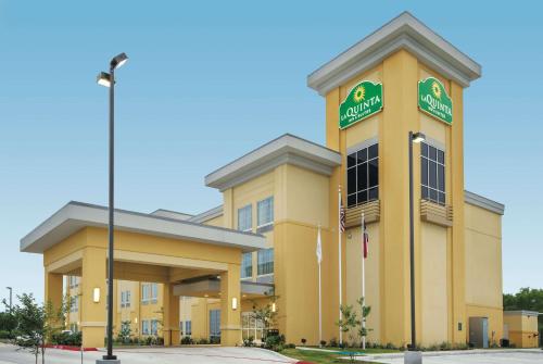 . La Quinta by Wyndham Karnes City - Kenedy