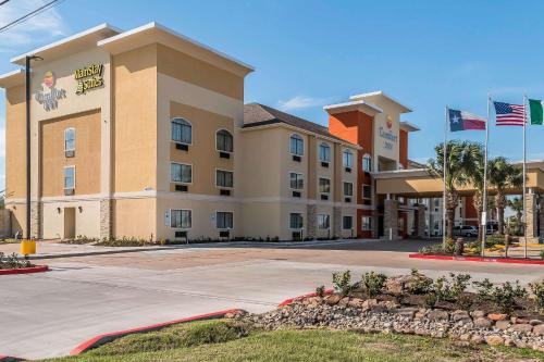 MainStay Suites Edinburg South - 숙소 외관