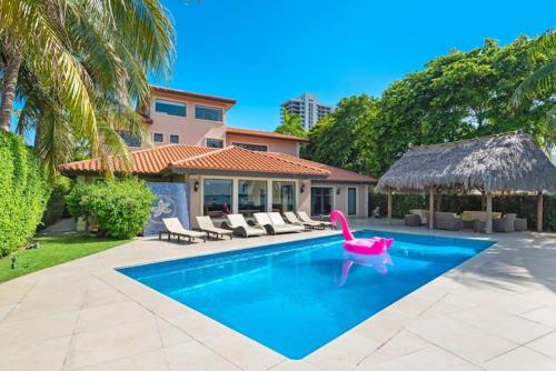 Exterior view, Villa Toscana - Luxury with Pool in Venetian Islands