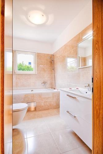 Holiday Home Villa Frančeska - image 14