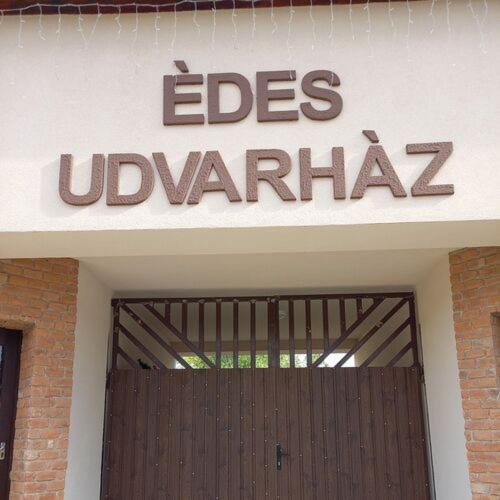 Édes Udvarház