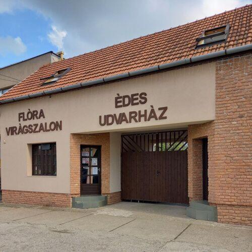 Édes Udvarház - Apartment - Edelény