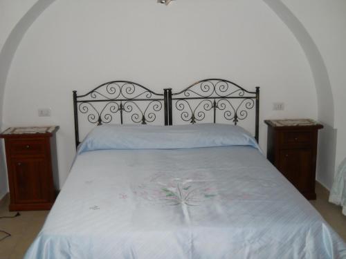 1 queen bed, 1 twin bed