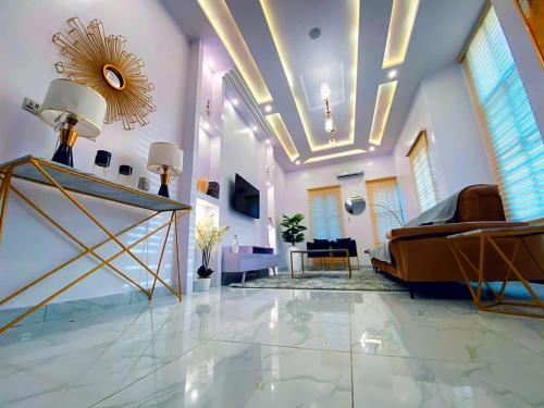 4 Bedroom Luxury Duplex in Osapa London