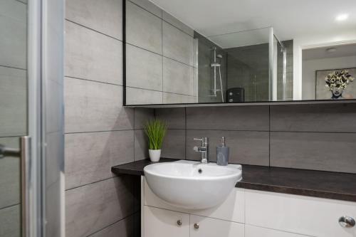 GuestReady - Gorgeous Duplex with Great Views - sleeps up to 4