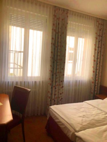City Partner Hotel Holländer Hof - image 3