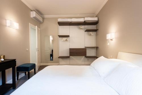 One-Bedroom Apartment image 10