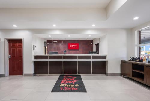 Red Roof PLUS+ & Suites Birmingham - Bessemer