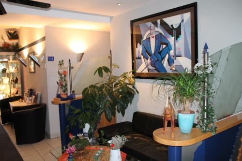 Hotel Chassalla - image 12