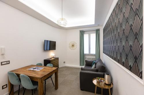 Lovely New Home, Piazza San Cosimato!, Rzym