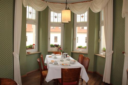 餐廳, 弗斯特耐克酒店 (Hotel Fursteneck) in 貝恩堡（薩勒）