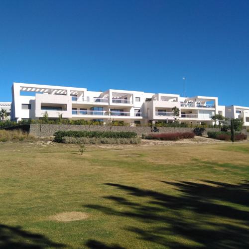 Casares Golf Great groundfloor apartment, 3 bedrooms, Overlooking Golf Course CGBC