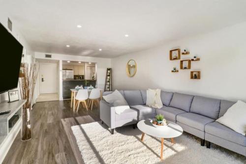 . Saddlebrook Gem private condo with Kitchen