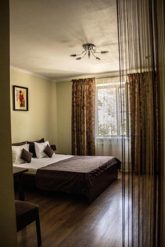 Cocos Hotel - image 6