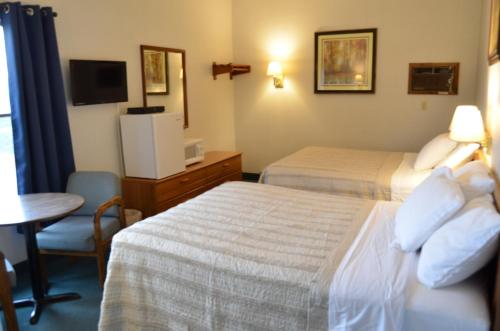 Lake Ontario Motel & Inn - image 2