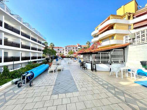 Coqueto estudio con AC, Wifi, piscina y bonita vista en Tenerife