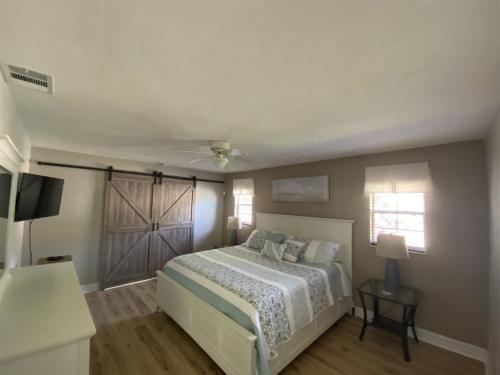 Villa Secrets - image 8