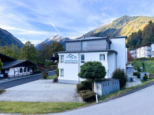 Der Gletscherblick by Alpin Rentals - incl Summercard in Kaprun, Österreich