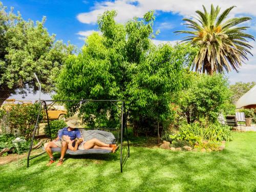 Kert, Ombe Guestfarm & Safari in Okahandja