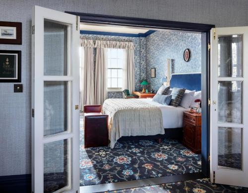 The Randolph Hotel, by Graduate Hotels