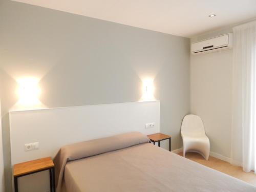 Double Room with Terrace image 2
