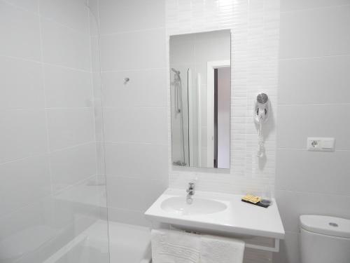 Hostal Las Cumbres - image 12