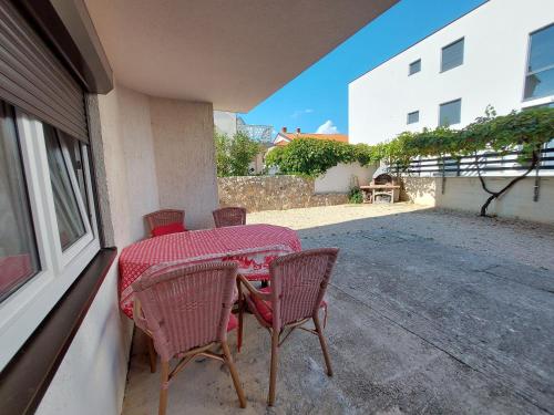 Apartments Bernarda - image 14